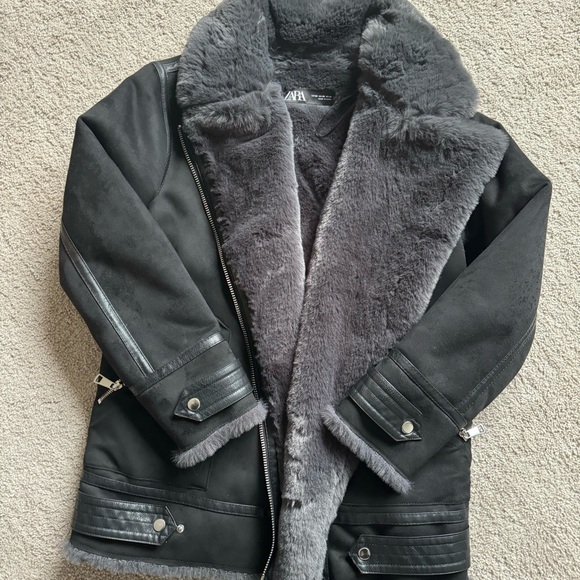 Black Jacket - Picture 3 of 5